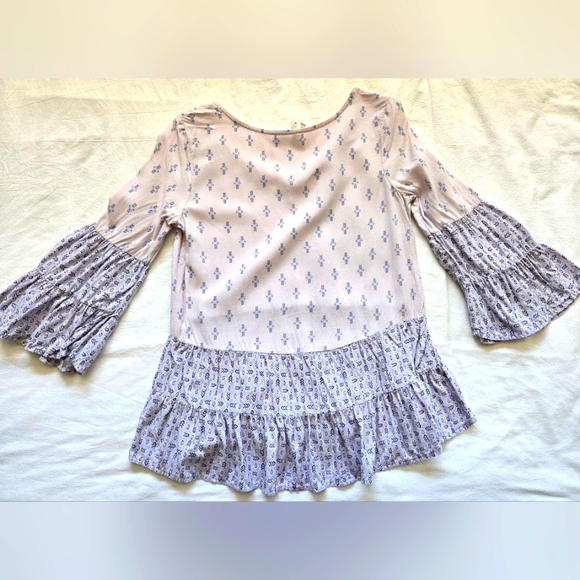 Mudd BOHO Vintage 3/4 Bell Sleeved Ruffled Pink and Purple Blouse Size XS - Picture 4 of 13